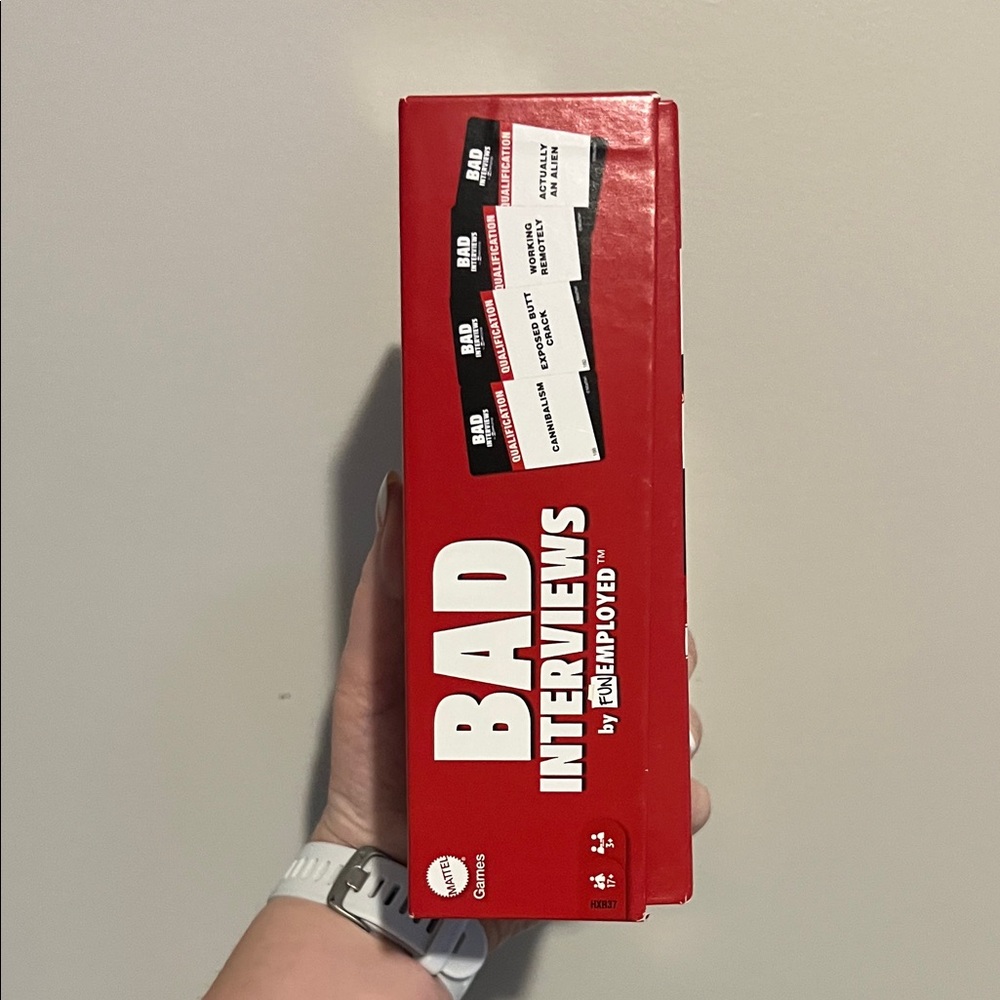 Mattel Bad Interviews Card Game - Red - Picture 2 of 3